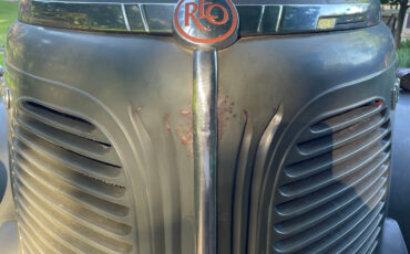 REO-Speedwagon-1949-Wagon-6