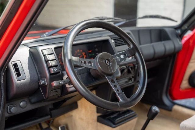 Renault-5-1983-17