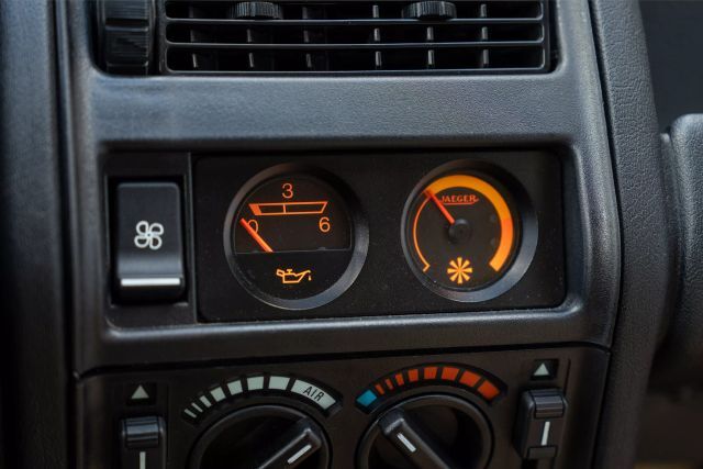 Renault-5-1983-23