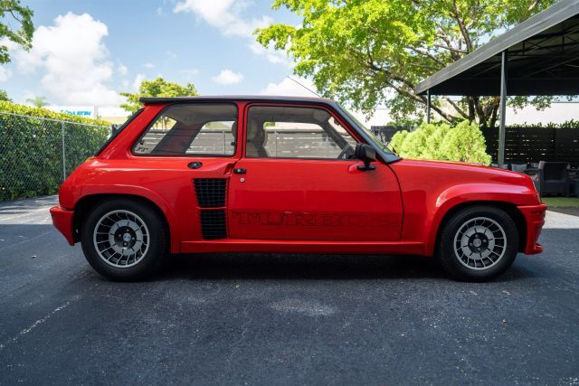 Renault-5-1983-5