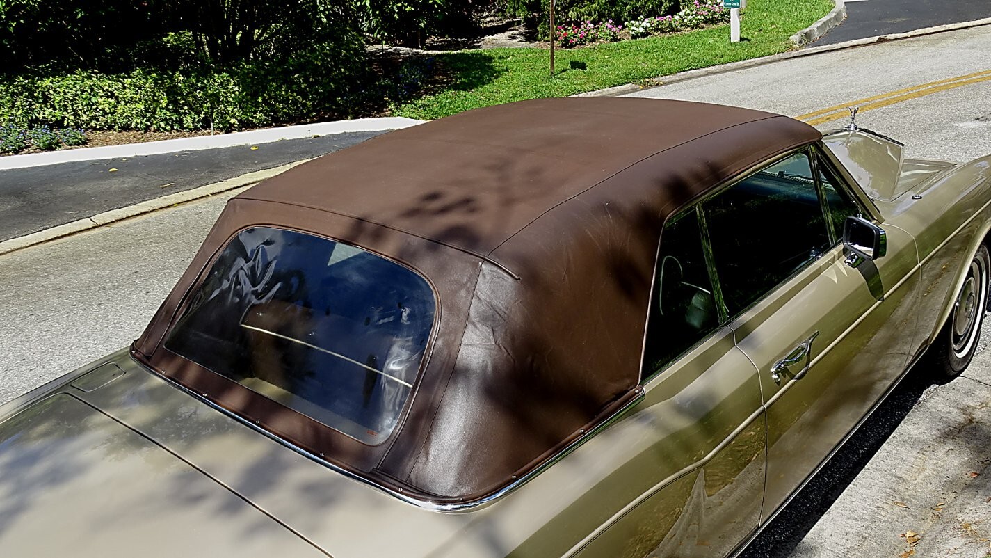Rolls-Royce-Corniche-1983-Convertible-10