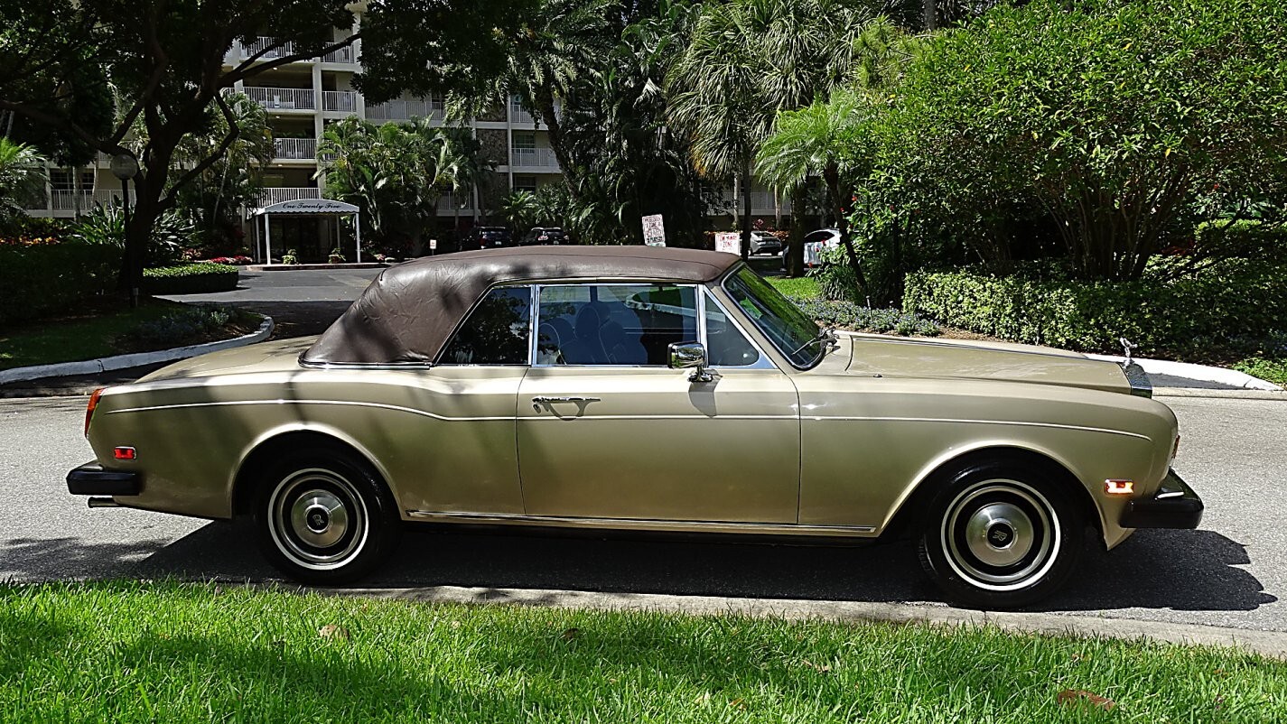 Rolls-Royce-Corniche-1983-Convertible-3