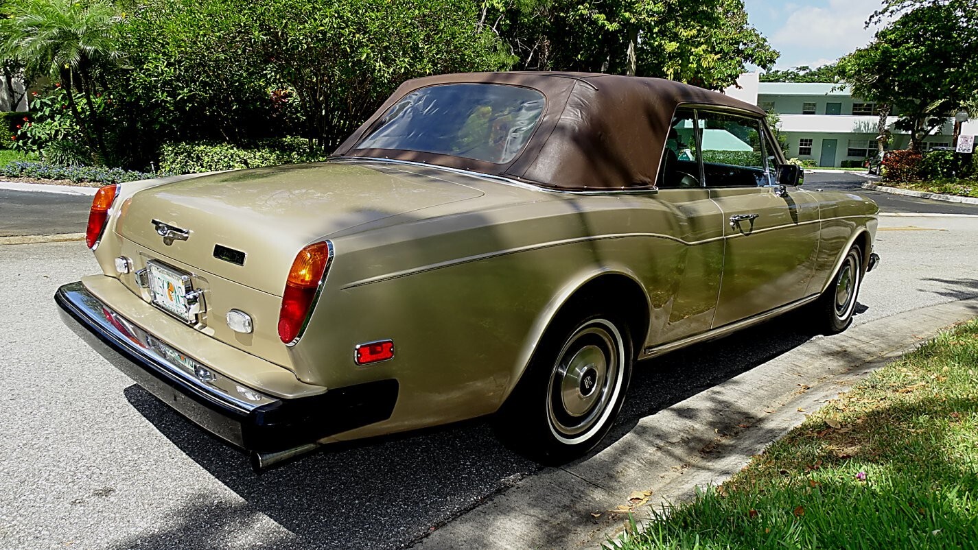 Rolls-Royce-Corniche-1983-Convertible-5