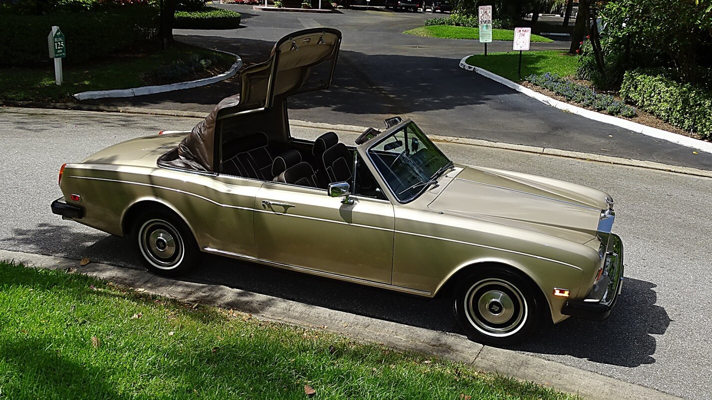 Rolls-Royce-Corniche-1983-Convertible-9