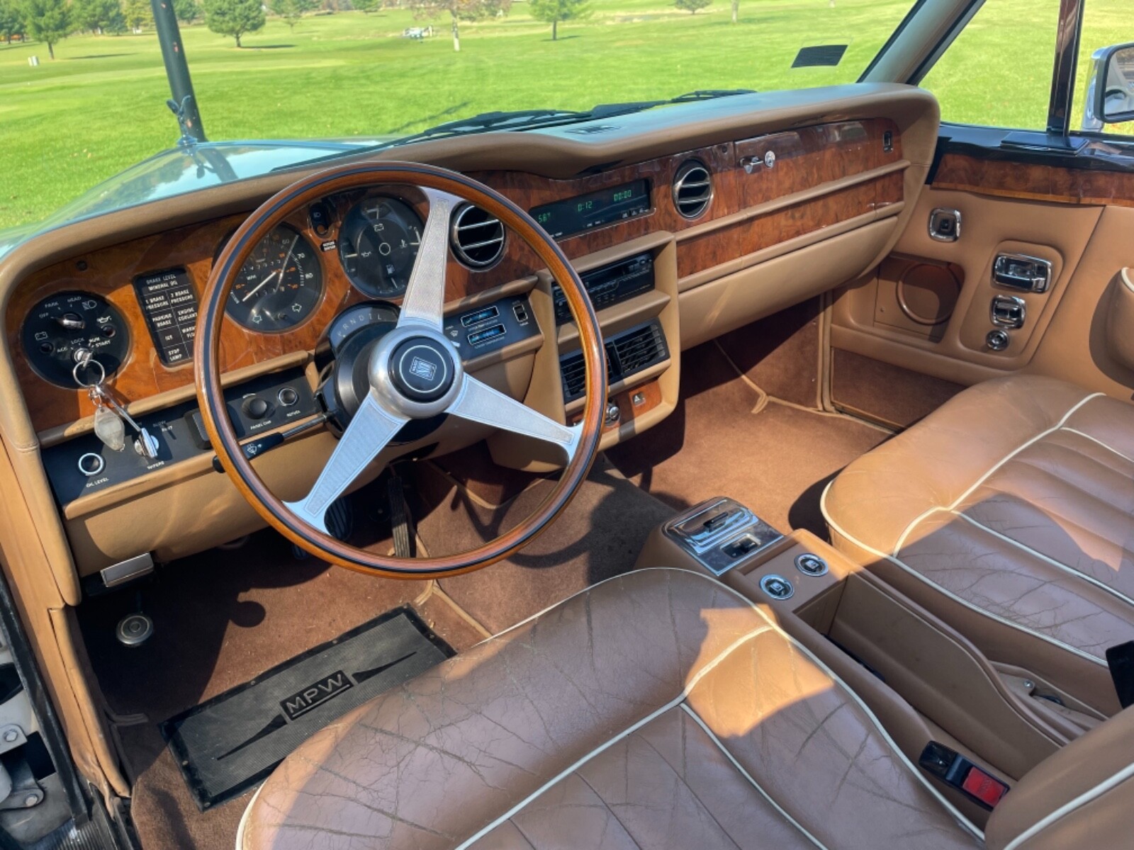 Rolls-Royce-Corniche-1984-Convertible-11
