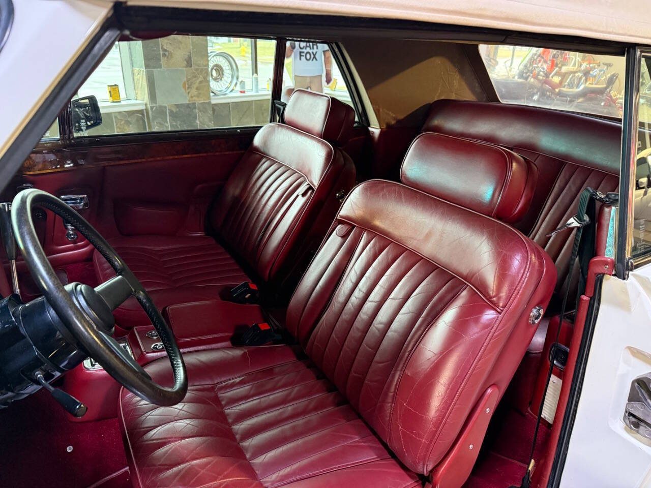 Rolls-Royce-Corniche-1985-Coupe-17