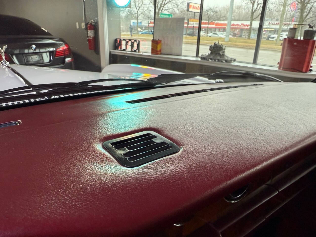 Rolls-Royce-Corniche-1985-Coupe-21