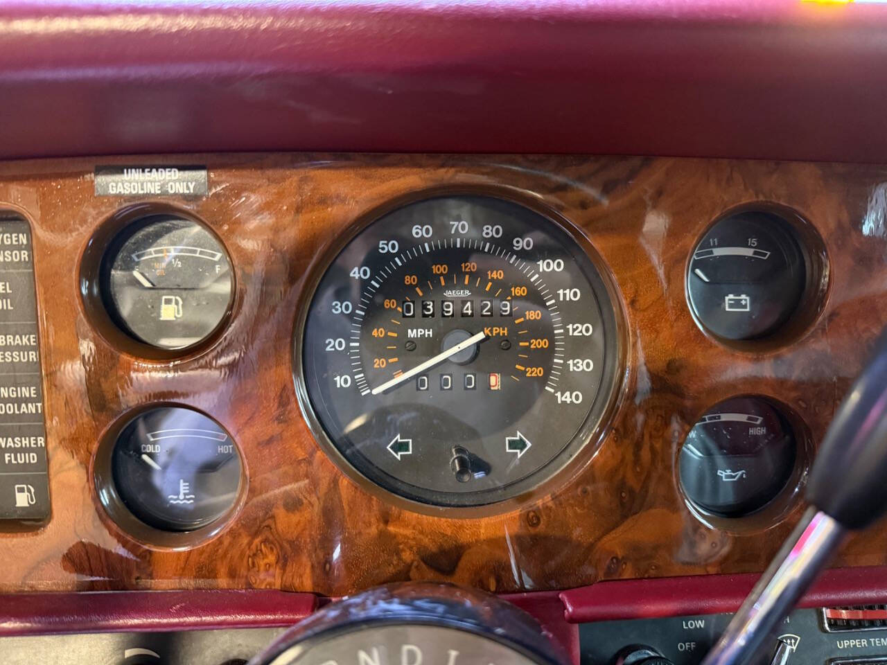 Rolls-Royce-Corniche-1985-Coupe-24