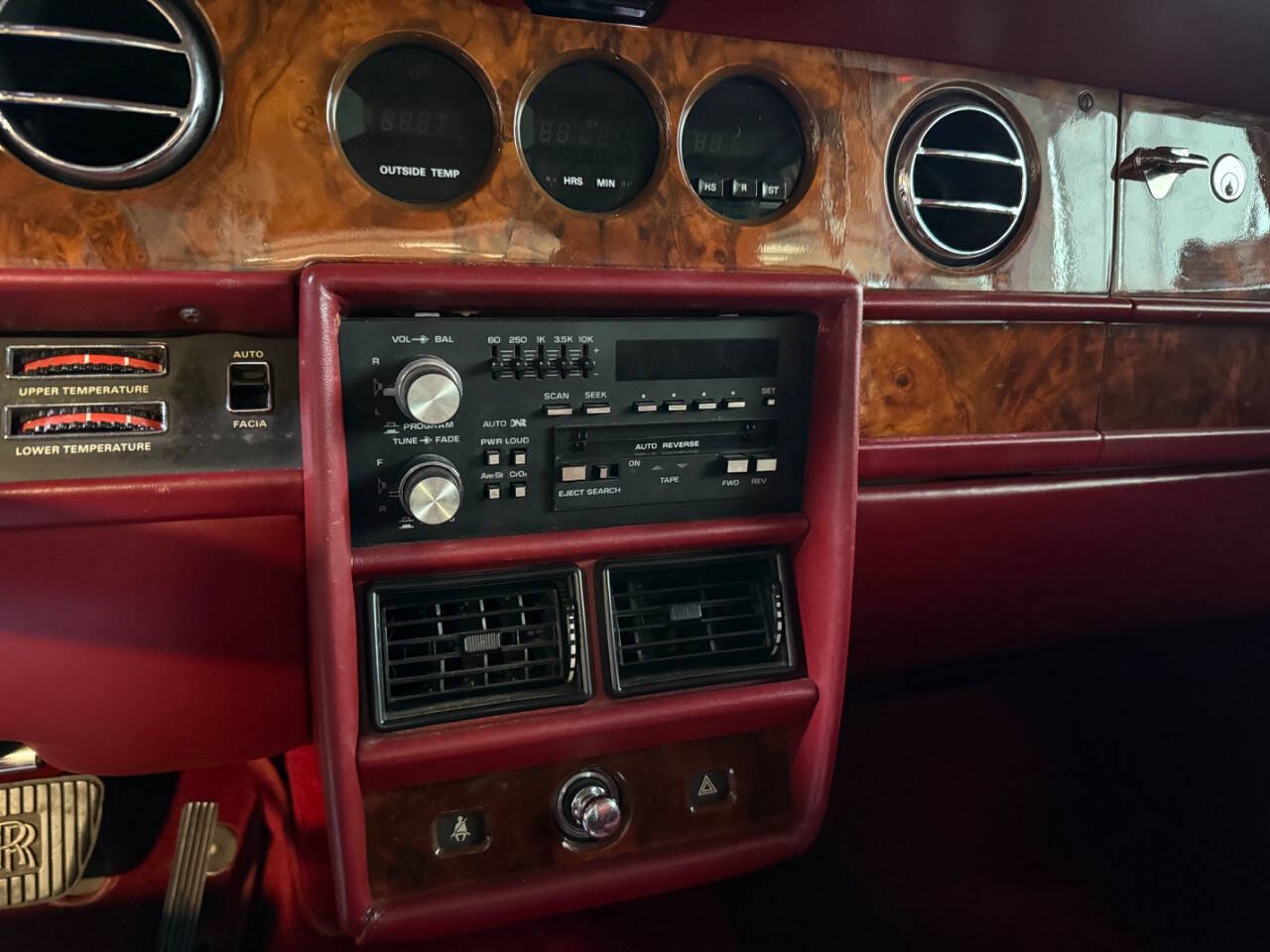 Rolls-Royce-Corniche-1985-Coupe-29