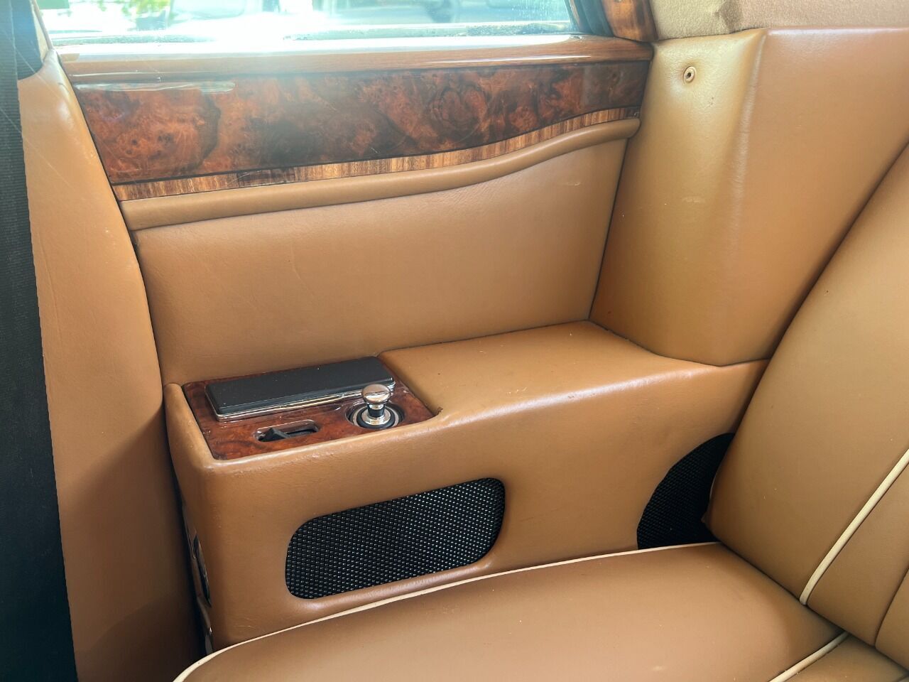 Rolls-Royce-Corniche-1988-Convertible-18