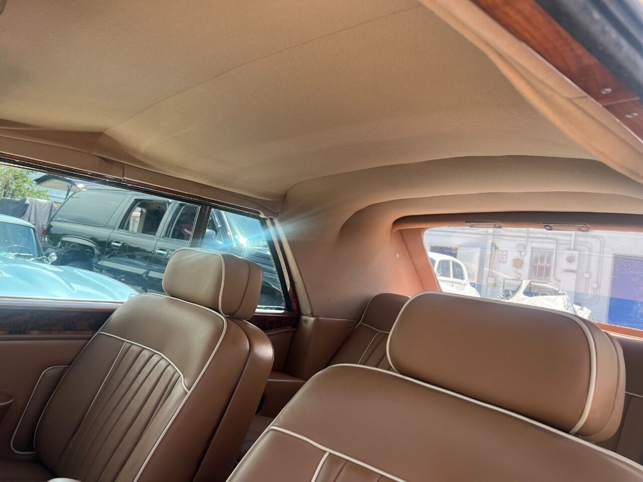 Rolls-Royce-Corniche-1988-Convertible-9
