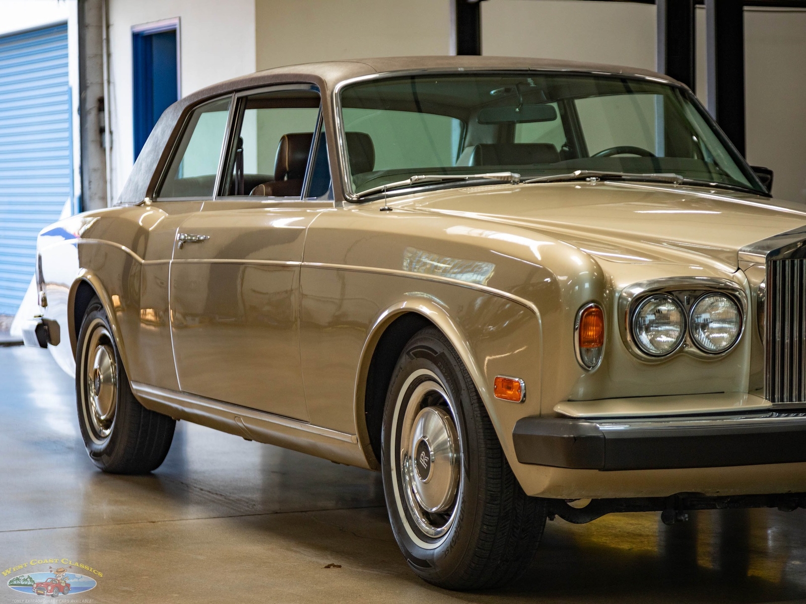 Rolls-Royce-Corniche-2-Door-1978-2-Door-Coupe-10