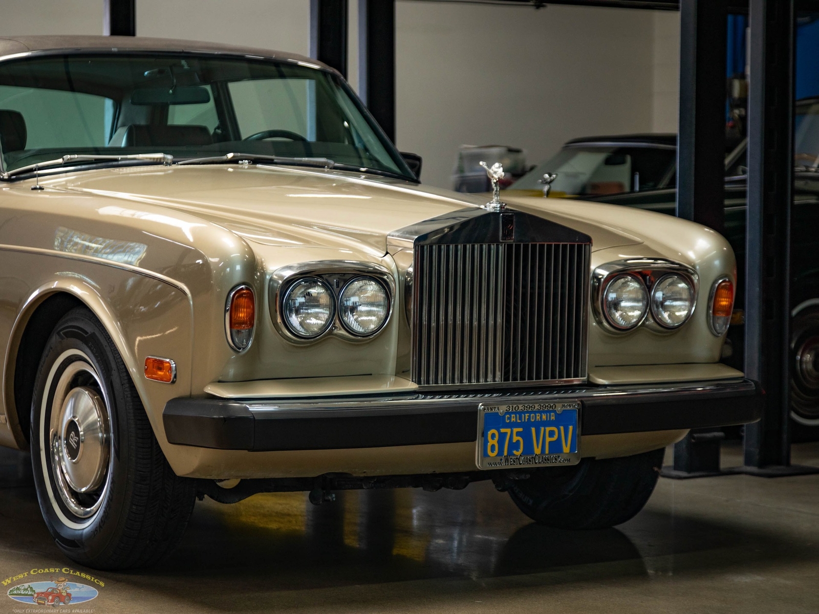 Rolls-Royce-Corniche-2-Door-1978-2-Door-Coupe-11