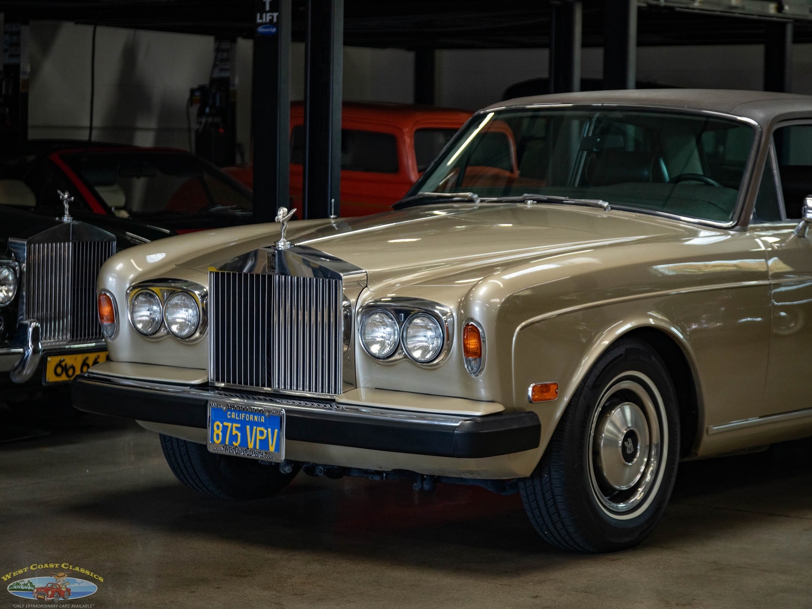 Rolls-Royce-Corniche-2-Door-1978-2-Door-Coupe-16