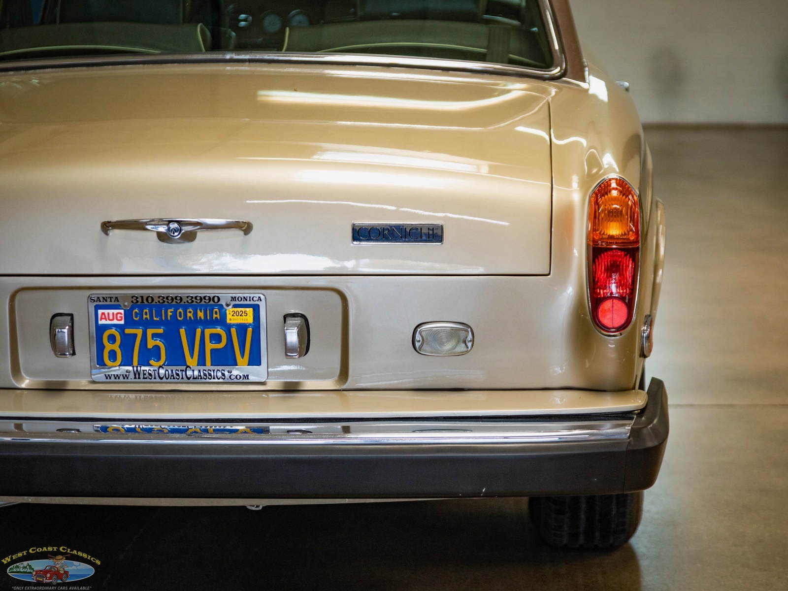 Rolls-Royce-Corniche-2-Door-1978-2-Door-Coupe-20