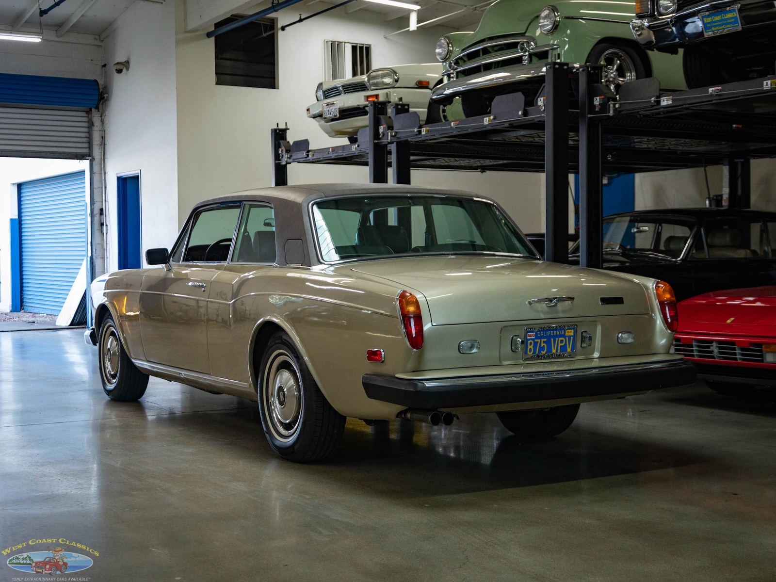 Rolls-Royce-Corniche-2-Door-1978-2-Door-Coupe-21