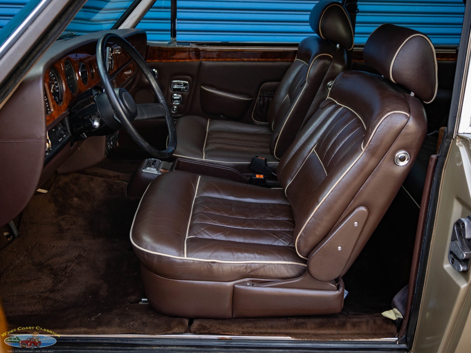 Rolls-Royce-Corniche-2-Door-1978-2-Door-Coupe-30