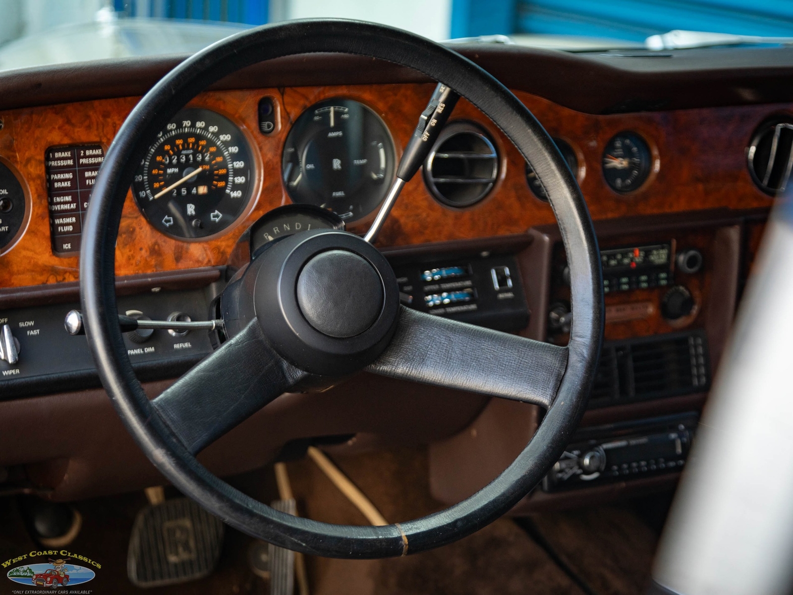 Rolls-Royce-Corniche-2-Door-1978-2-Door-Coupe-34