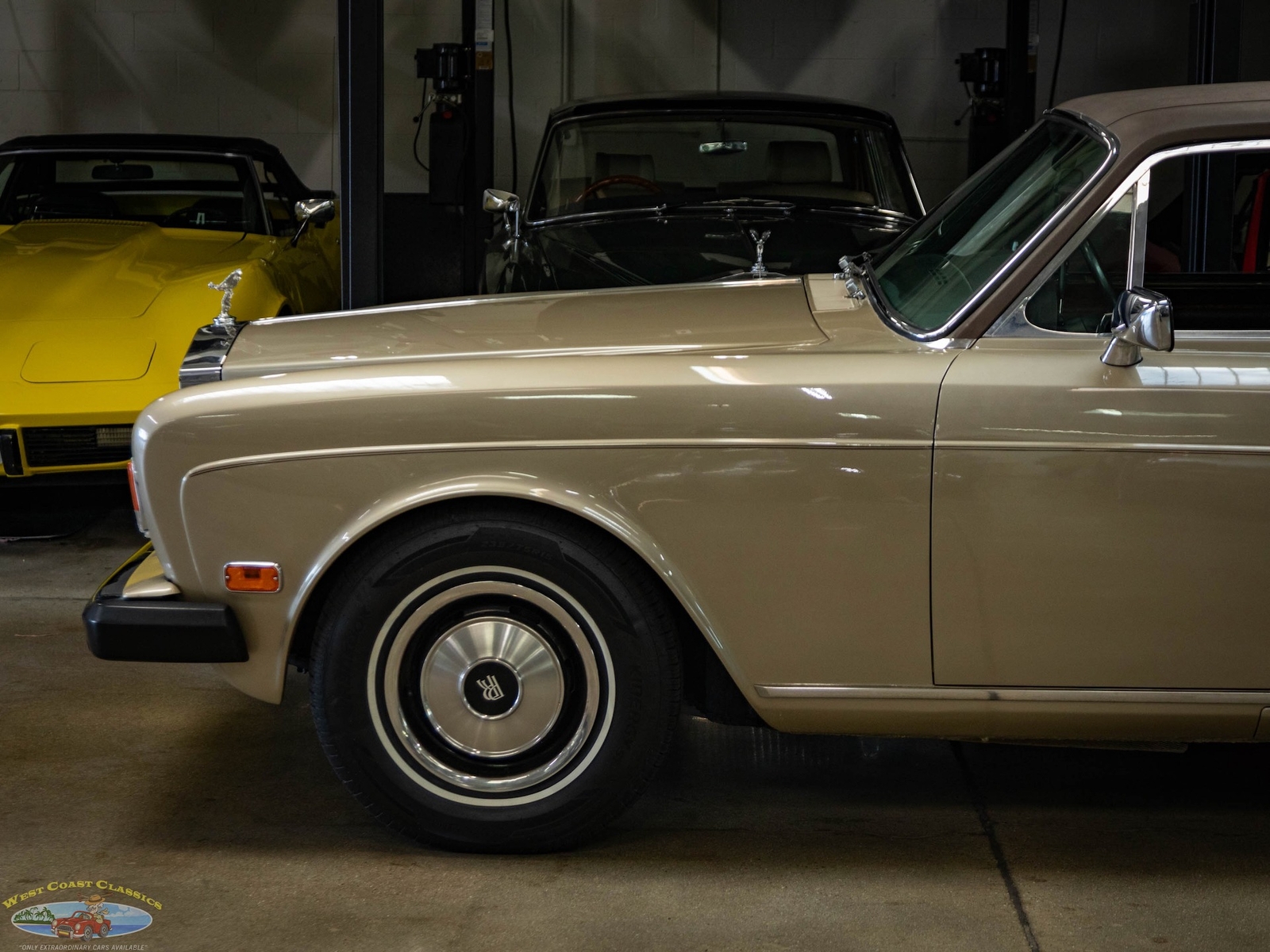 Rolls-Royce-Corniche-2-Door-1978-2-Door-Coupe-6