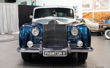 Rolls-Royce-Phantom-1962-Sedan-2
