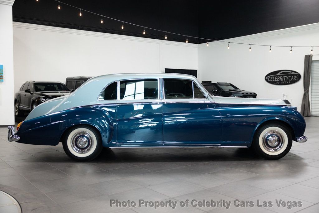 Rolls-Royce-Phantom-1962-Sedan-4