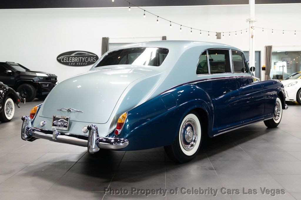 Rolls-Royce-Phantom-1962-Sedan-5