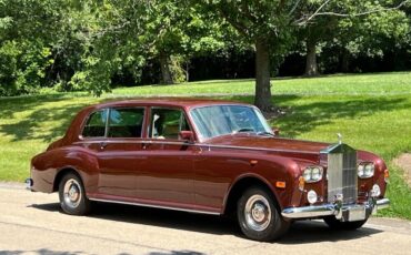 Rolls-Royce-Phantom-VI-1976