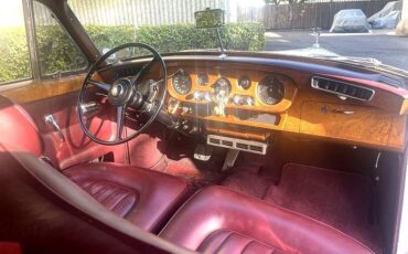 Rolls-Royce-Silver-Cloud-III-1964-Luxury-Sedan-15