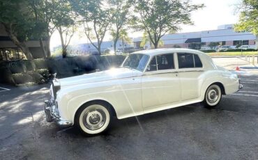 Rolls-Royce-Silver-Cloud-III-1964-Luxury-Sedan-3