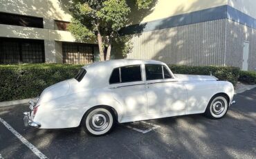 Rolls-Royce-Silver-Cloud-III-1964-Luxury-Sedan-7