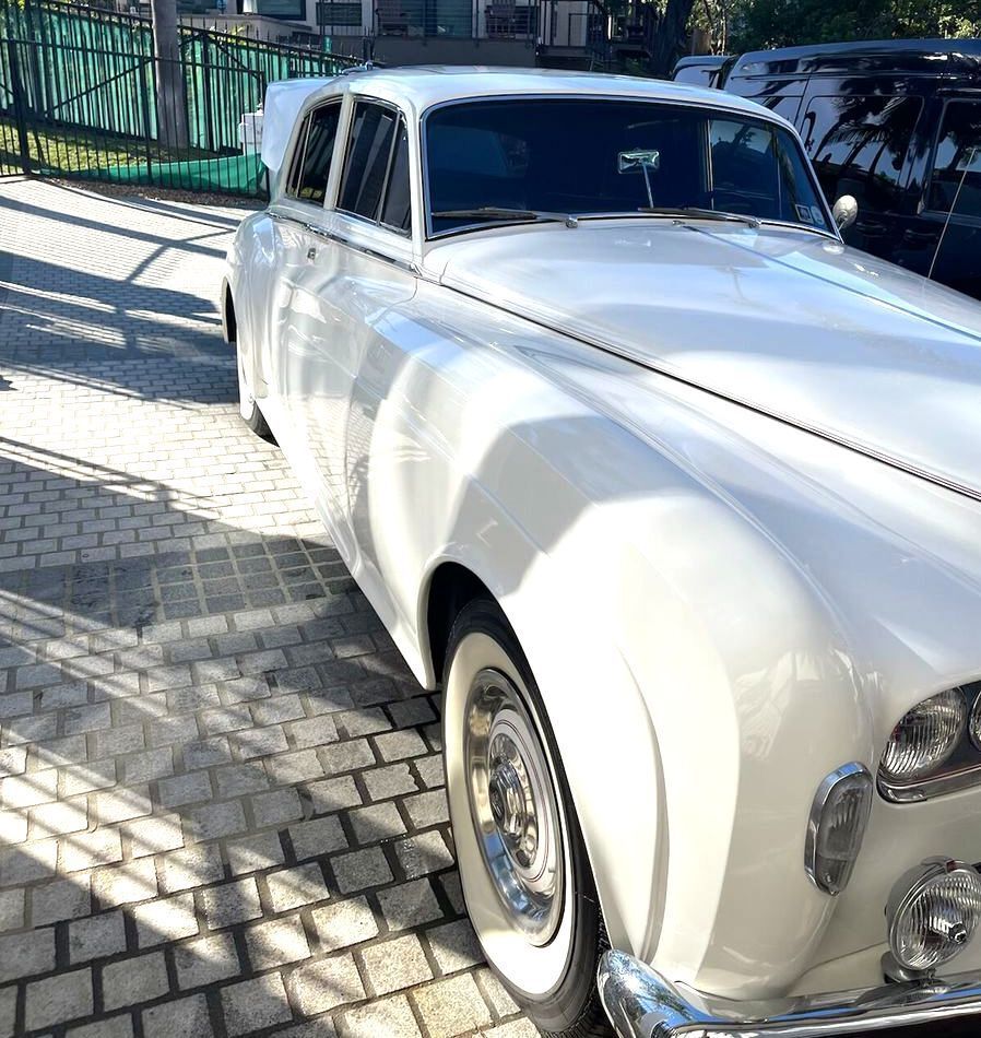 Rolls-Royce-Silver-Cloud-III-1964-Luxury-Sedan-8