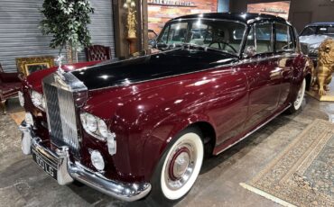 Rolls-Royce-Silver-Cloud-III-1965-Sedan-1