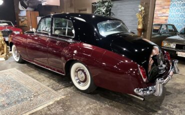 Rolls-Royce-Silver-Cloud-III-1965-Sedan-12
