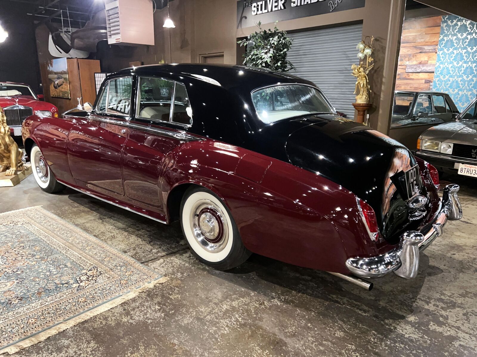 Rolls-Royce-Silver-Cloud-III-1965-Sedan-12