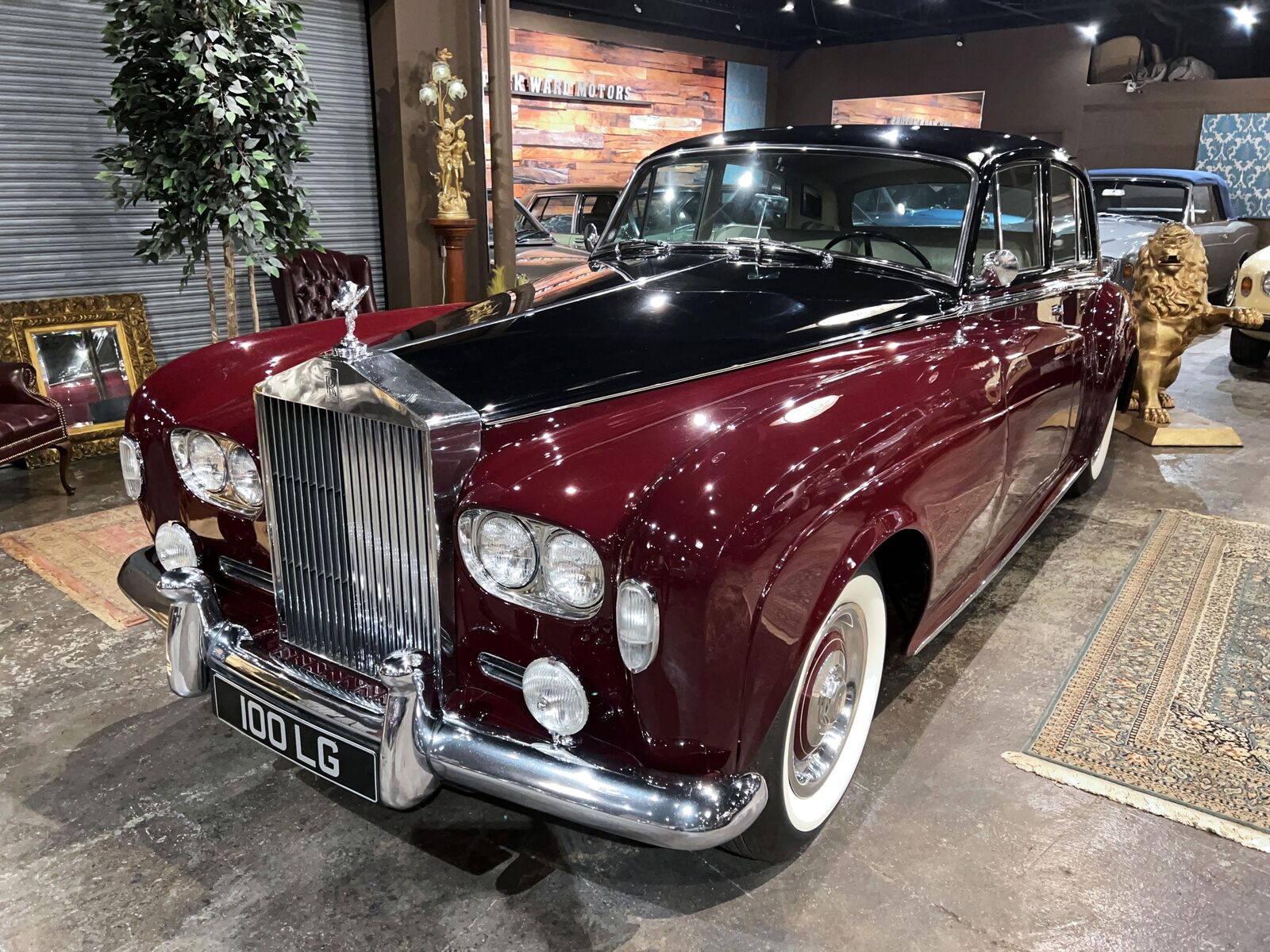 Rolls-Royce-Silver-Cloud-III-1965-Sedan-2