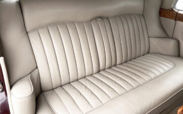 Rolls-Royce-Silver-Cloud-III-1965-Sedan-23