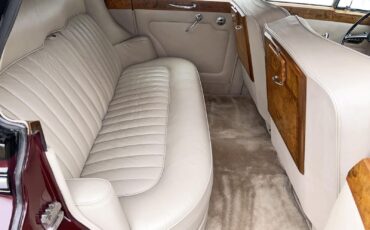 Rolls-Royce-Silver-Cloud-III-1965-Sedan-24