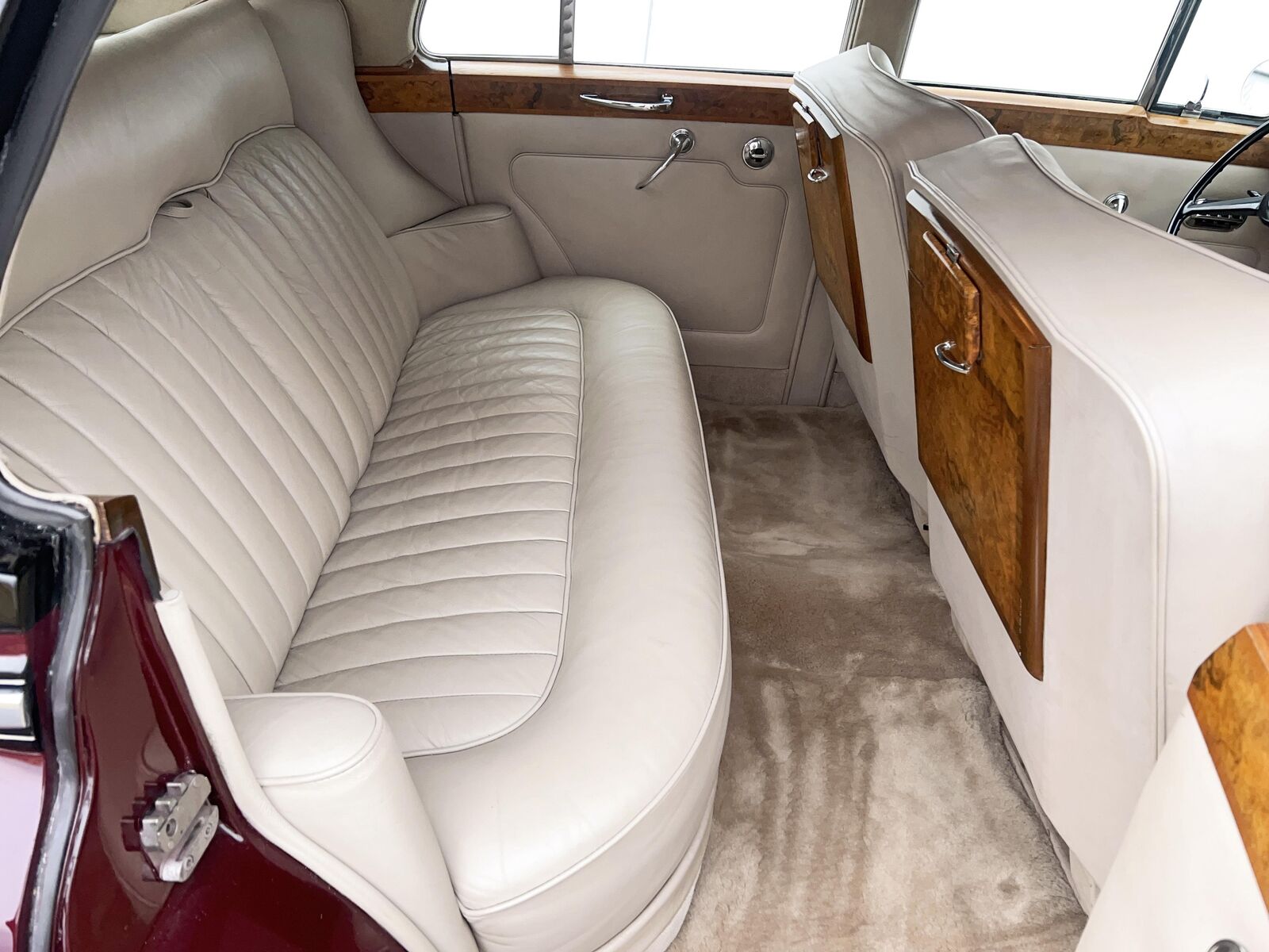 Rolls-Royce-Silver-Cloud-III-1965-Sedan-24