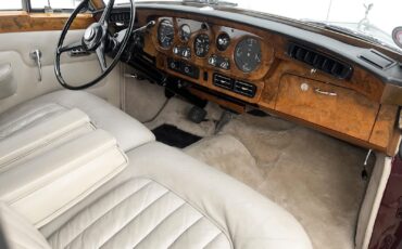 Rolls-Royce-Silver-Cloud-III-1965-Sedan-28