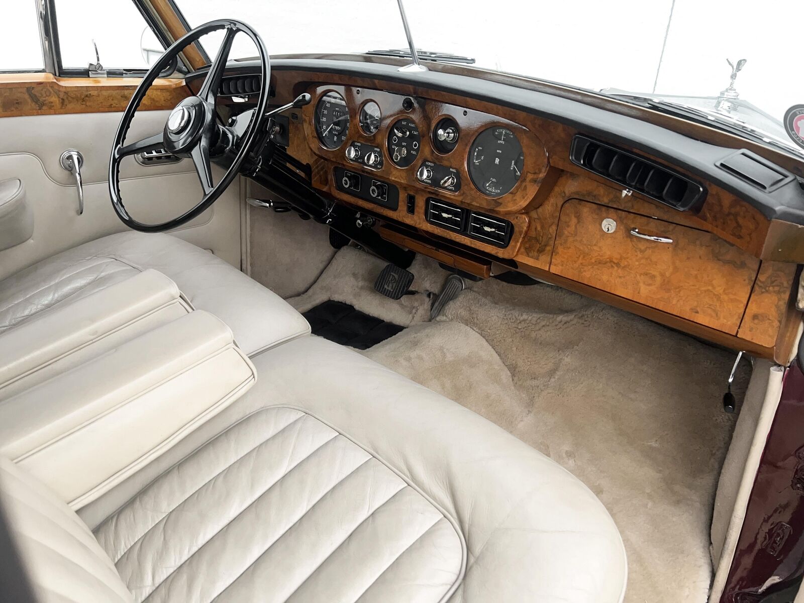 Rolls-Royce-Silver-Cloud-III-1965-Sedan-28