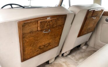 Rolls-Royce-Silver-Cloud-III-1965-Sedan-29