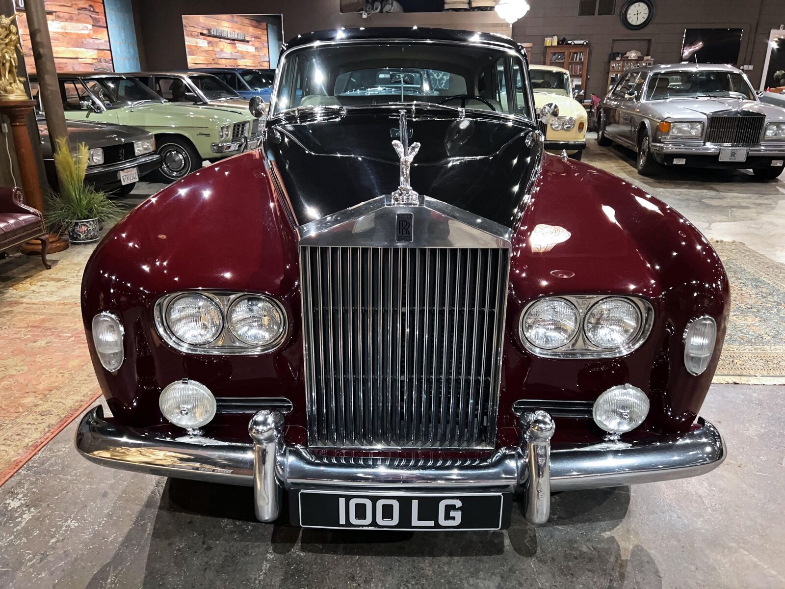 Rolls-Royce-Silver-Cloud-III-1965-Sedan-3