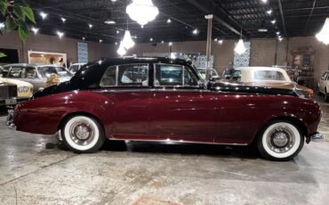 Rolls-Royce-Silver-Cloud-III-1965-Sedan-6