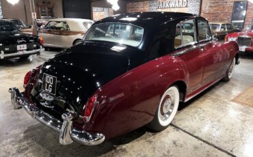 Rolls-Royce-Silver-Cloud-III-1965-Sedan-8
