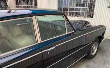 Rolls-Royce-Silver-Shadow-1968-Sedan-2