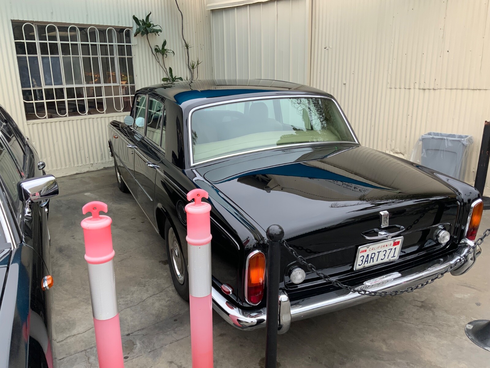 Rolls-Royce-Silver-Shadow-1968-Sedan-5