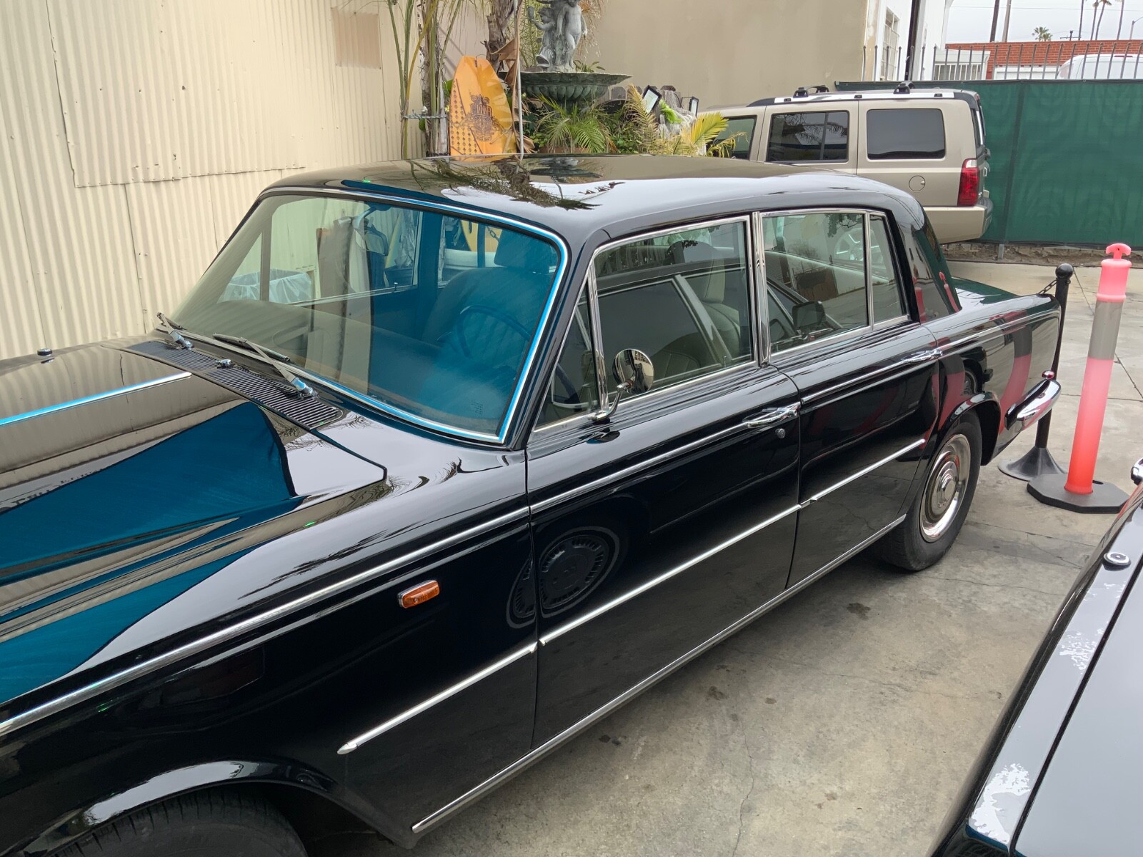 Rolls-Royce-Silver-Shadow-1968-Sedan-6