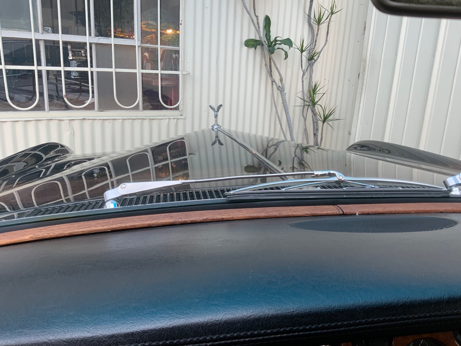 Rolls-Royce-Silver-Shadow-1968-Sedan-9