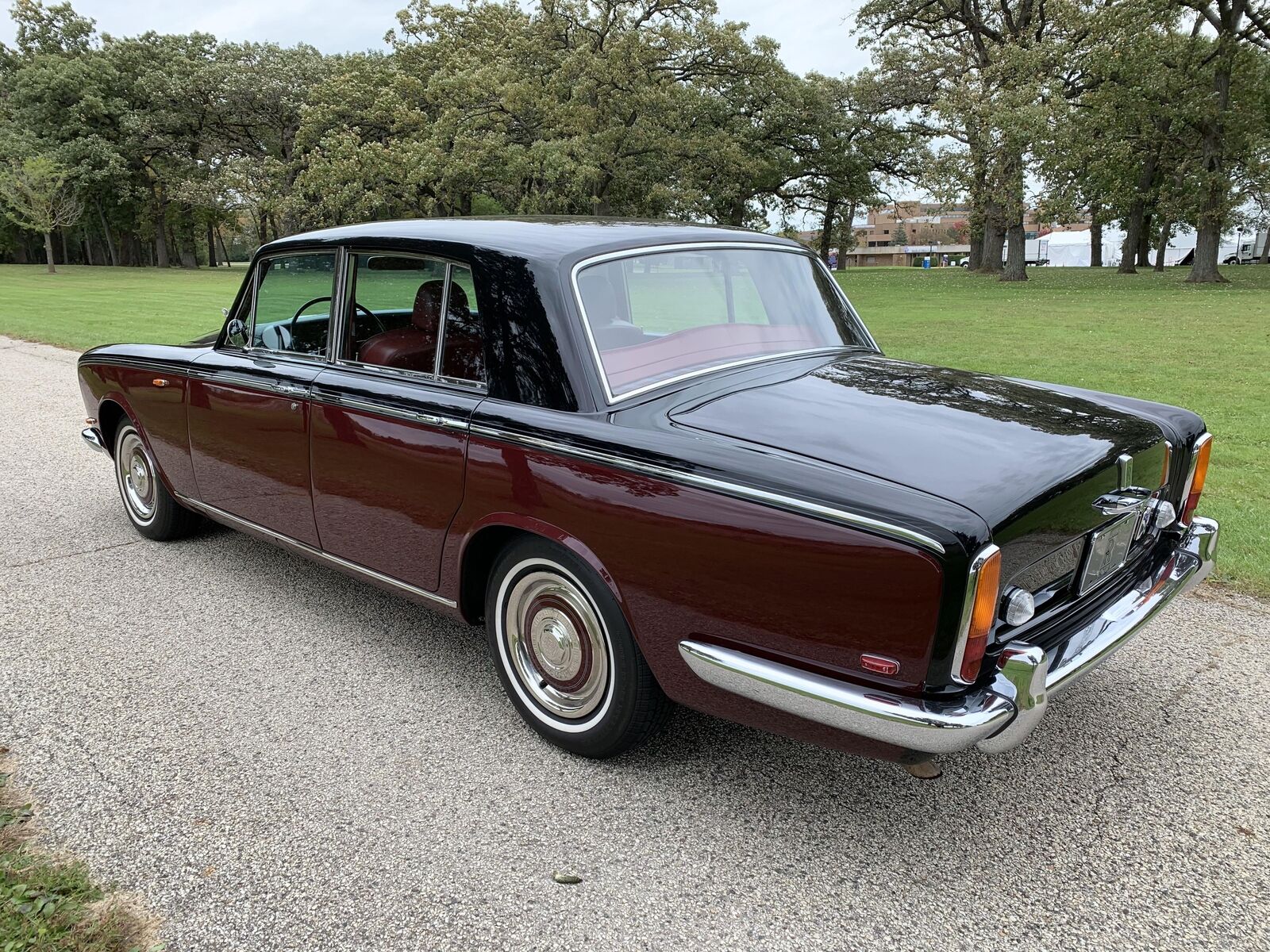 Rolls-Royce-Silver-Shadow-1969-Sedan-15