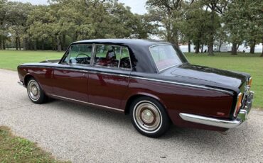 Rolls-Royce-Silver-Shadow-1969-Sedan-16